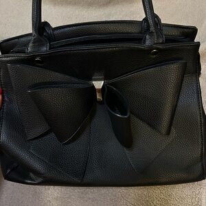 Elegant Black Bow Shoulder Bag
